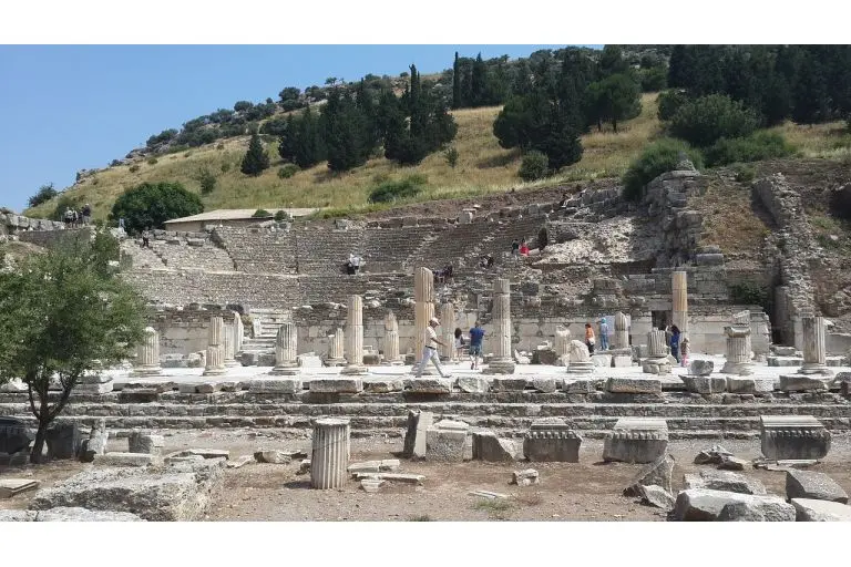 Tourists visiting Ephesus Odeon at the tour of Ephesus from Izmir